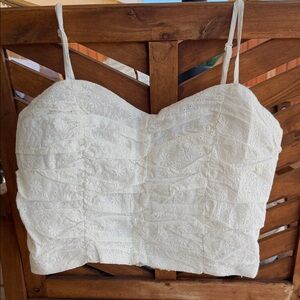 Mind Code White Eyelet Cropped Tank Top Women’s Medium & Large